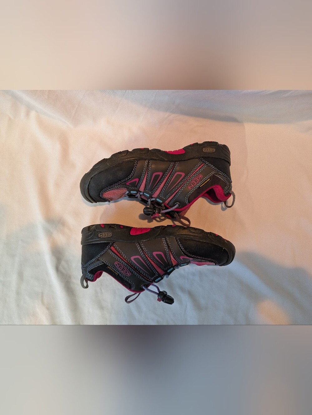 KEEN Oakridge Waterproof Girls Shoes, Big Kids 2